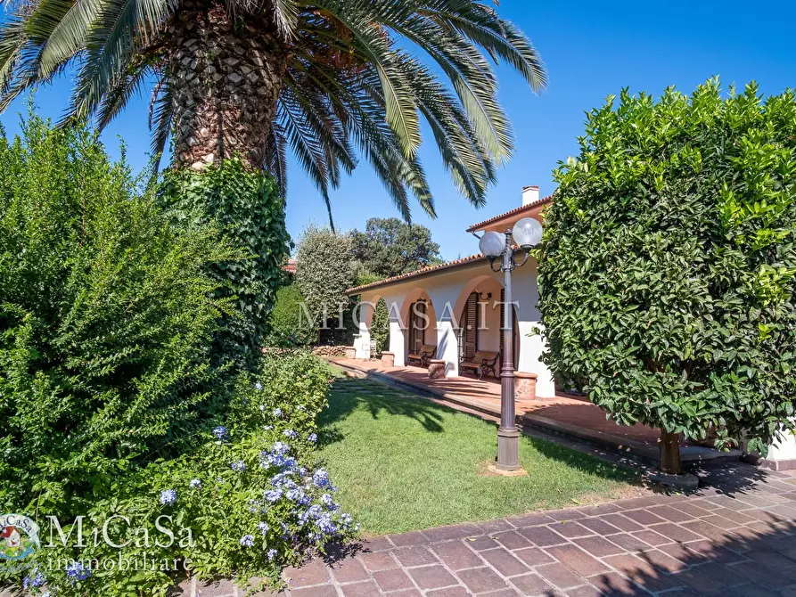 Immagine 49 di Villa in vendita  in Via Dei Biancospini 27 a Pisa