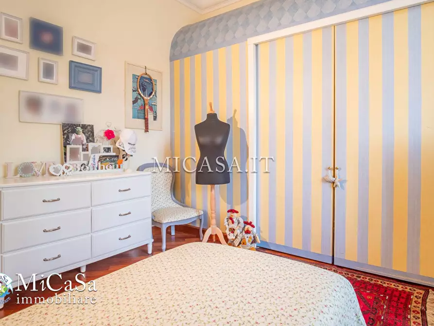 Immagine 32 di Villa in vendita  in Strada Statale dell'Abetone e del Brennero 86 a San Giuliano Terme