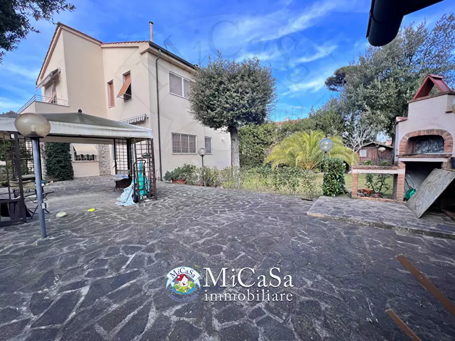 Immagine 5 di Villa in vendita  in Via Dei Gattici 7 a Pisa