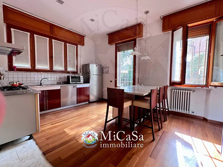 Immagine 9 di Villa in vendita  in Via Dei Gattici 7 a Pisa