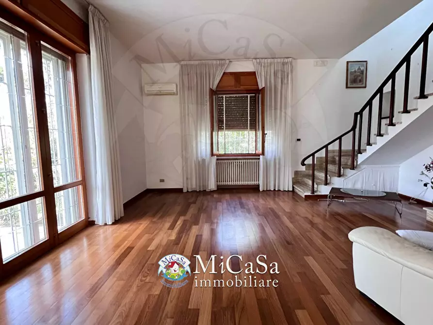 Immagine 14 di Villa in vendita  in Via Dei Gattici 7 a Pisa