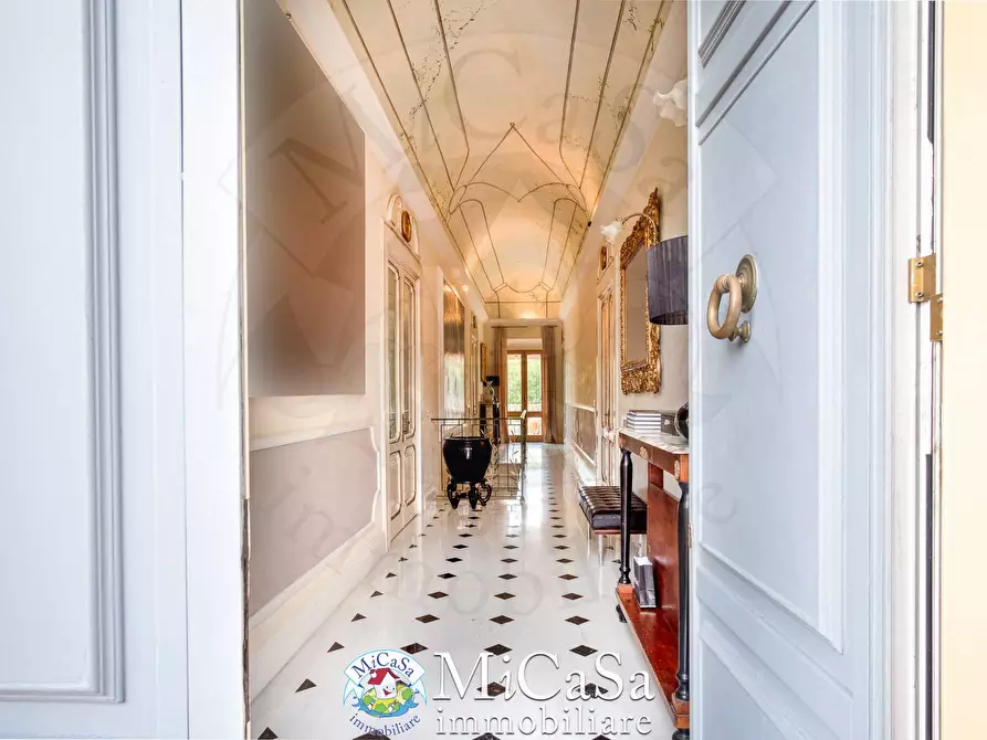 Immagine 9 di Villa in vendita  in Strada Statale dell'Abetone e del Brennero 86 a San Giuliano Terme