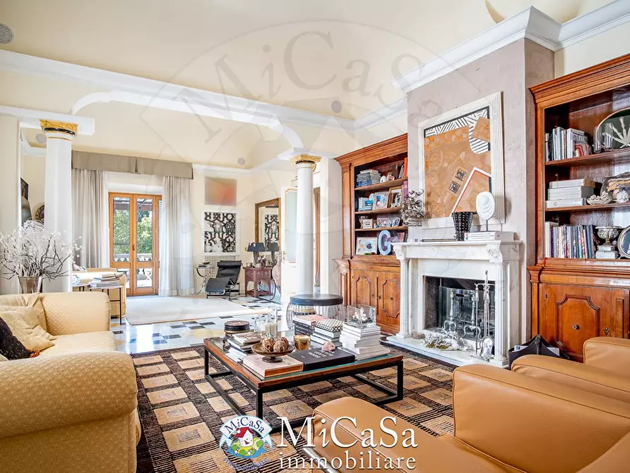 Immagine 13 di Villa in vendita  in Strada Statale dell'Abetone e del Brennero 86 a San Giuliano Terme