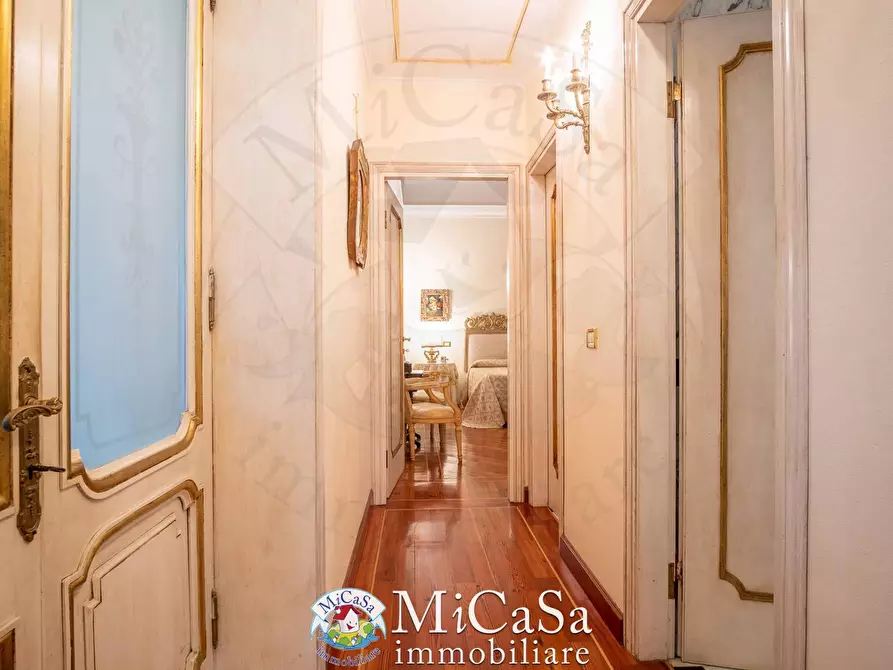 Immagine 26 di Villa in vendita  in Strada Statale dell'Abetone e del Brennero 86 a San Giuliano Terme