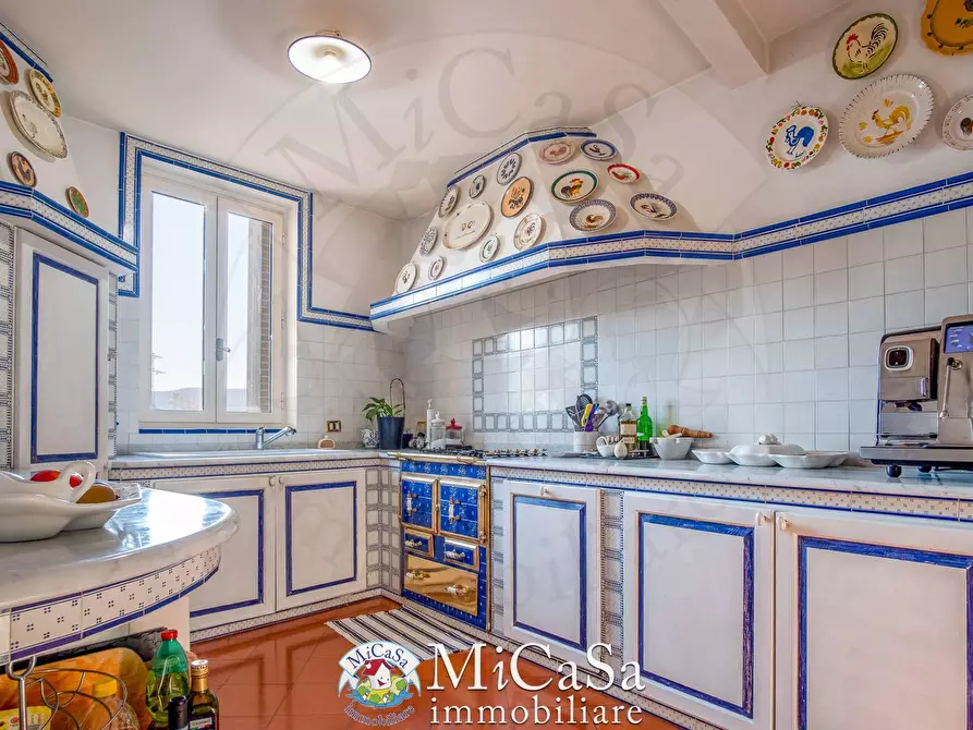 Immagine 24 di Villa in vendita  in Strada Statale dell'Abetone e del Brennero 86 a San Giuliano Terme