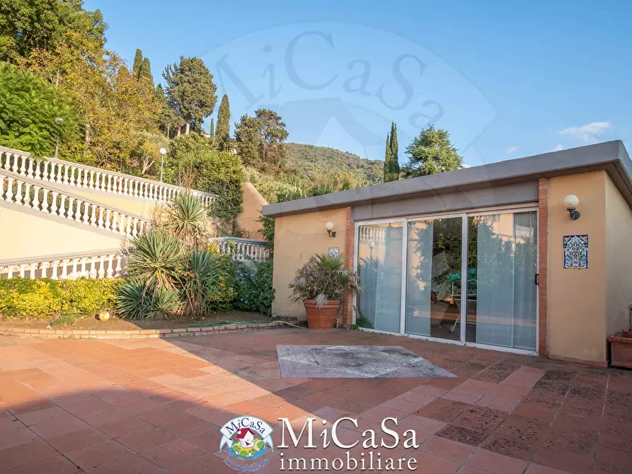 Immagine 43 di Villa in vendita  in Strada Statale dell'Abetone e del Brennero 86 a San Giuliano Terme