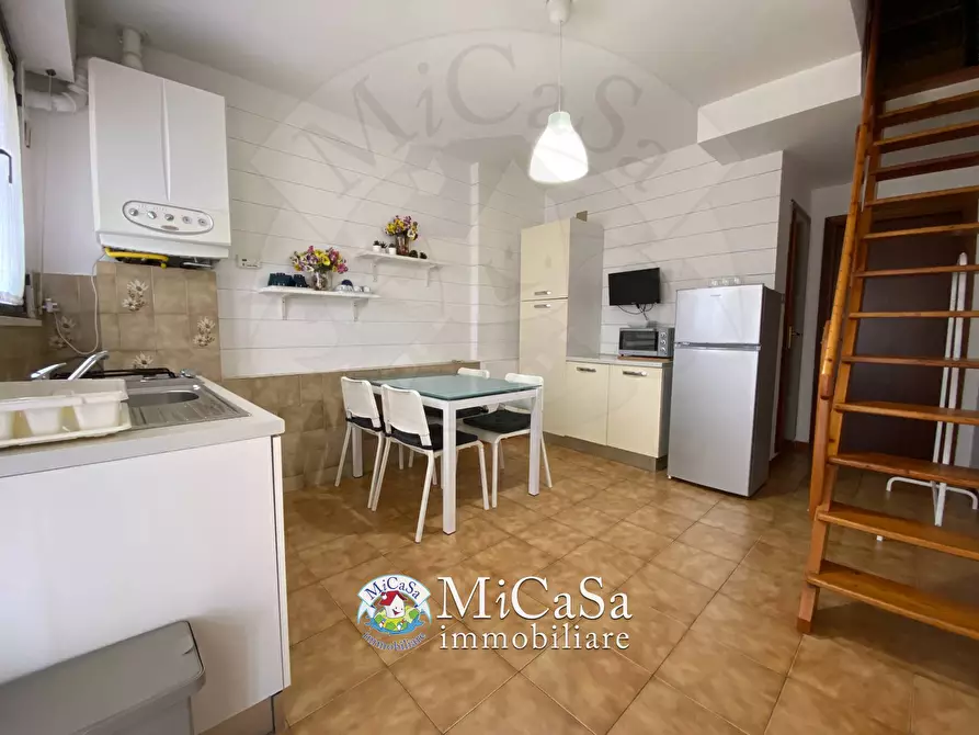 Immagine 1 di Appartamento in affitto  in VIALE DEL TIRRENO 109 a Pisa