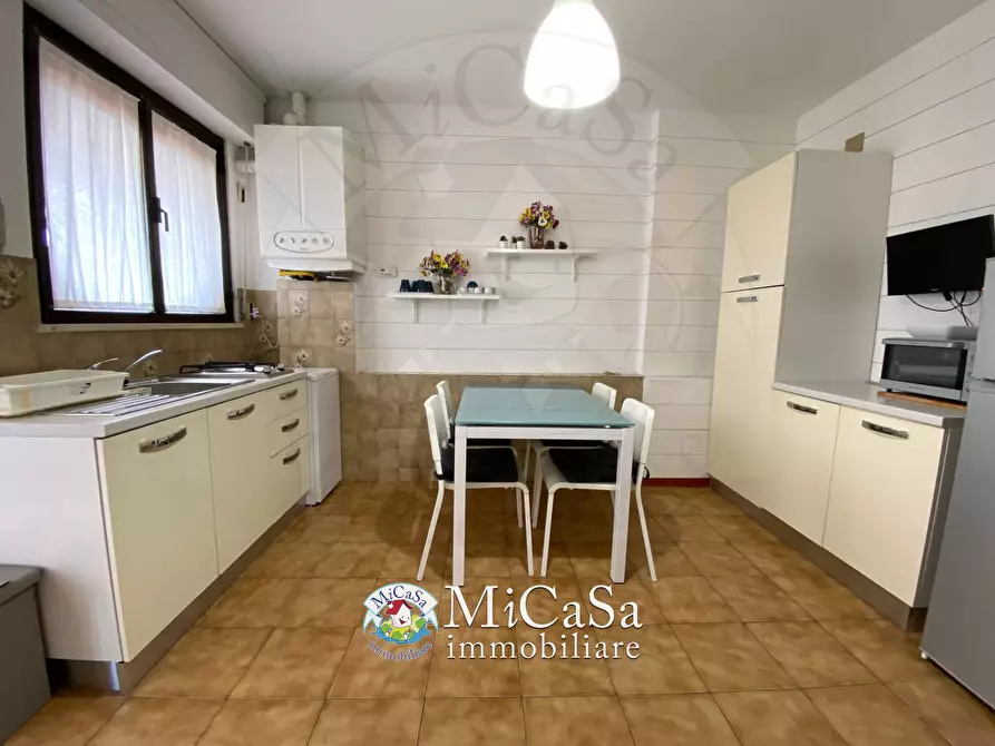 Immagine 2 di Appartamento in affitto  in VIALE DEL TIRRENO 109 a Pisa