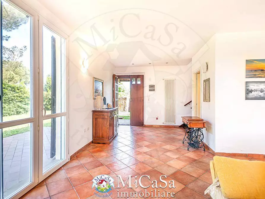 Immagine 9 di Villa in vendita  in Via Aurelia Sud 11a a Pisa