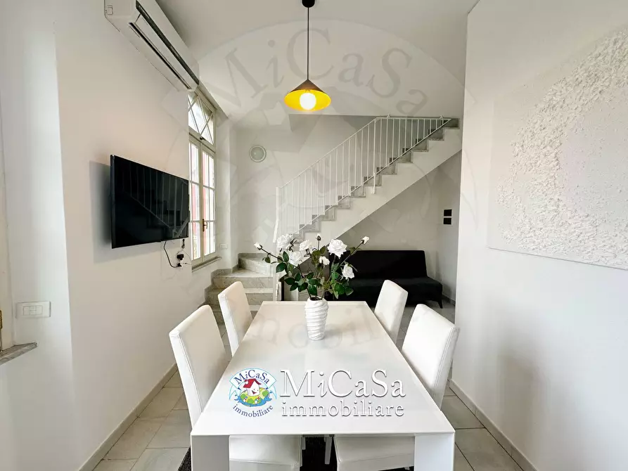 Immagine 2 di Appartamento in vendita  in Viale Del Tirreno 355 a Pisa