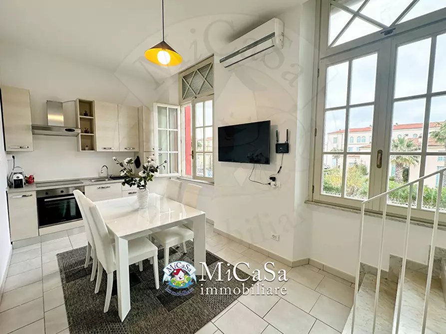 Immagine 6 di Appartamento in vendita  in Viale Del Tirreno 355 a Pisa