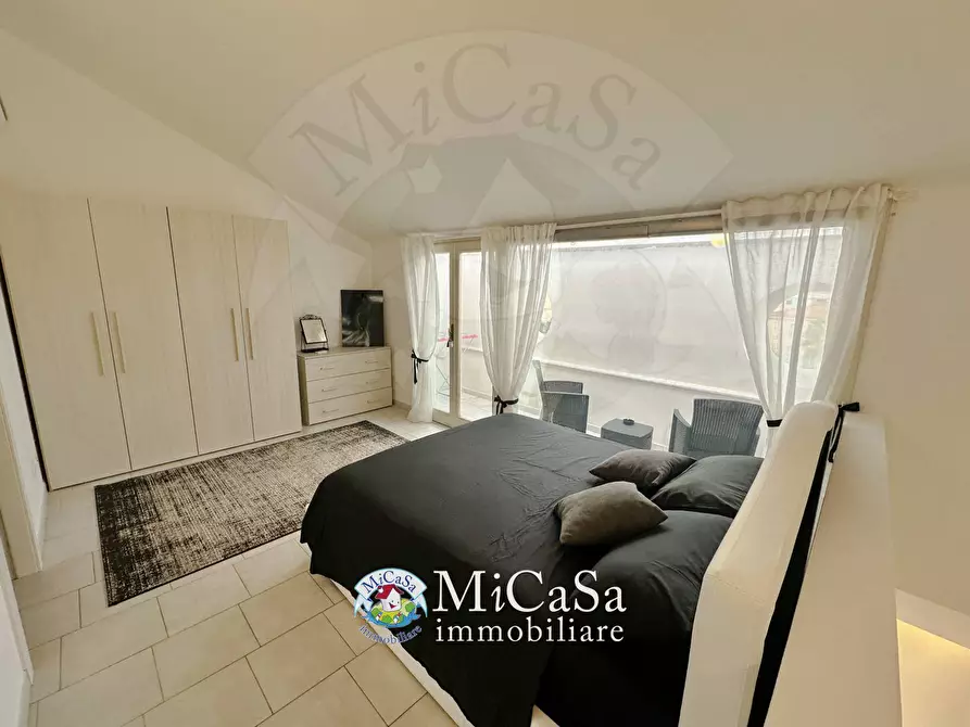 Immagine 18 di Appartamento in vendita  in Viale Del Tirreno 355 a Pisa