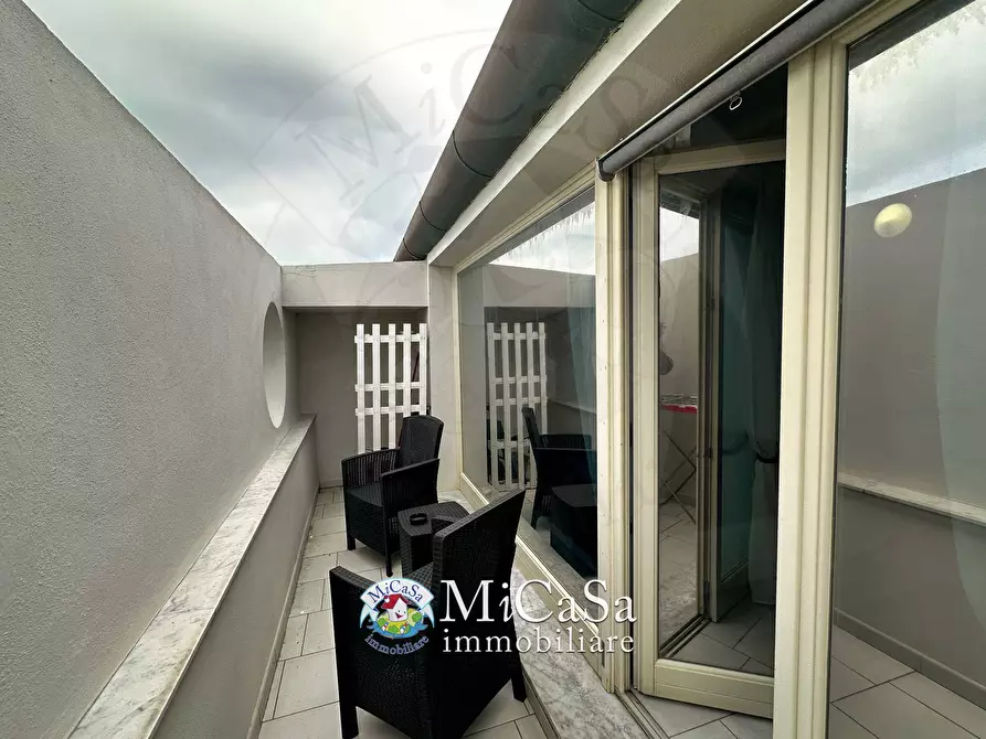 Immagine 20 di Appartamento in vendita  in Viale Del Tirreno 355 a Pisa