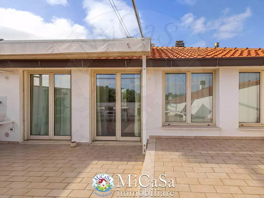 Immagine 8 di Attico in vendita  in Via Dei Tulipani 1 a Pisa