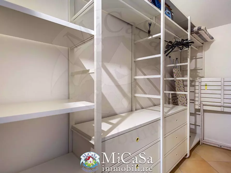 Immagine 21 di Attico in vendita  in Via Dei Tulipani 1 a Pisa