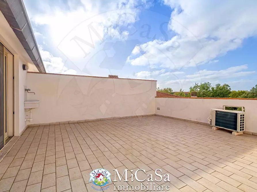 Immagine 28 di Attico in vendita  in Via Dei Tulipani 1 a Pisa