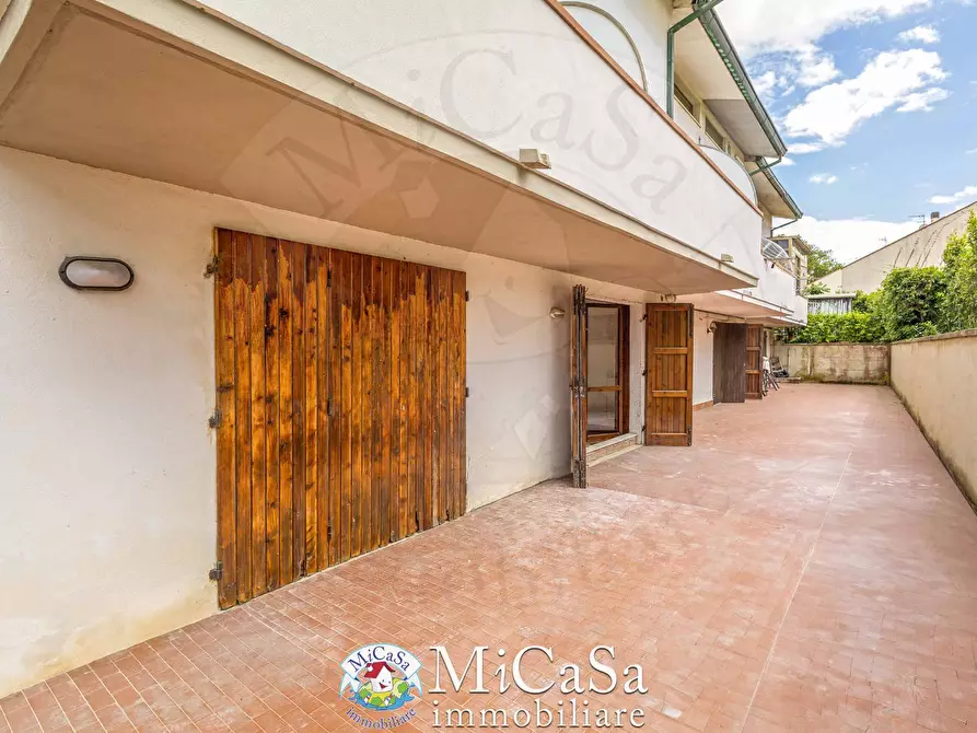 Immagine 23 di Villetta a schiera in vendita  in viale del tirreno 82 a Pisa