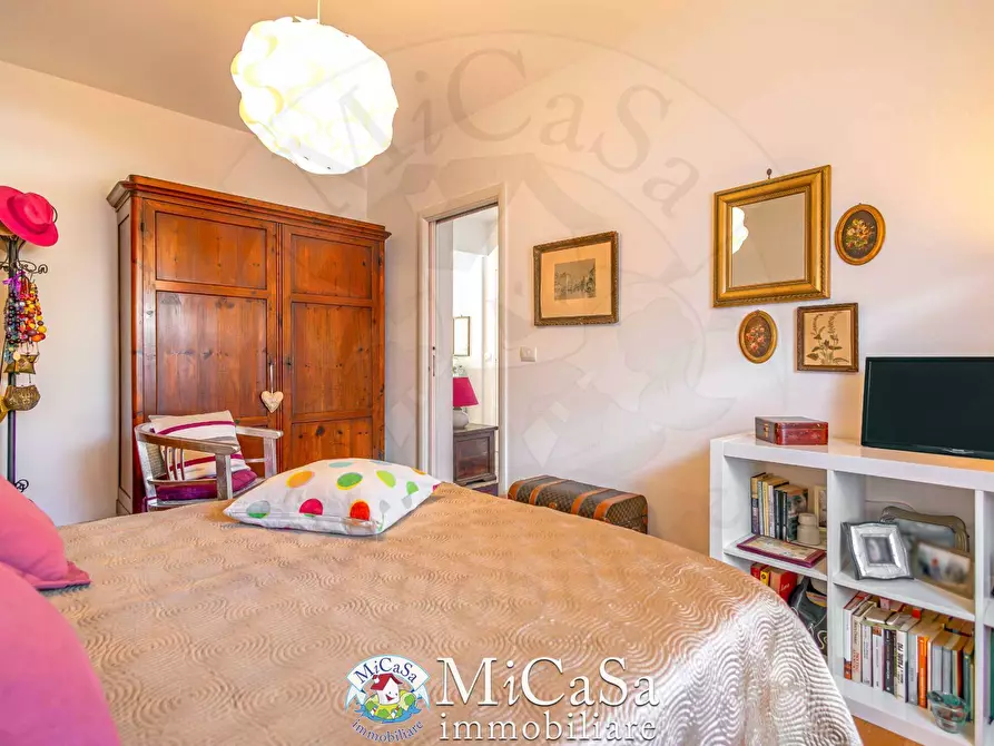 Immagine 13 di Appartamento in vendita  in Via Delle Mimose 1 a Pisa