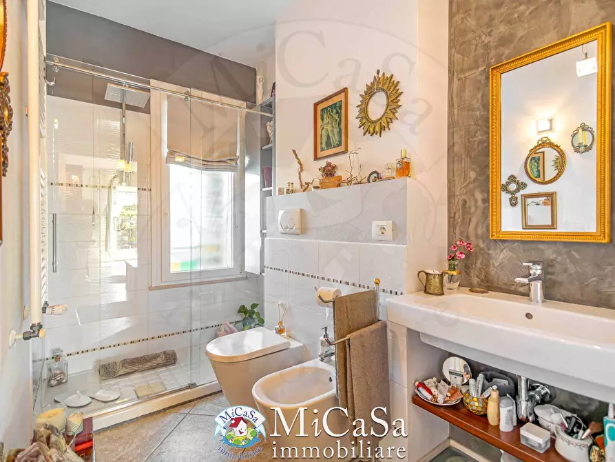 Immagine 17 di Appartamento in vendita  in Via Delle Mimose 1 a Pisa