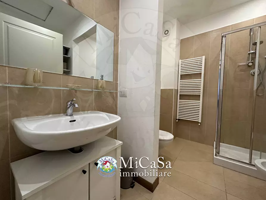 Immagine 6 di Appartamento in vendita  in viale del tirreno 80 a Pisa