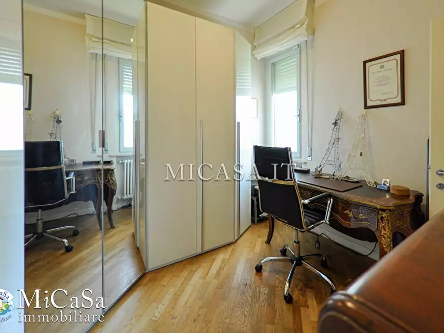 Immagine 10 di Appartamento in vendita  in via ortensie 8 a Pisa