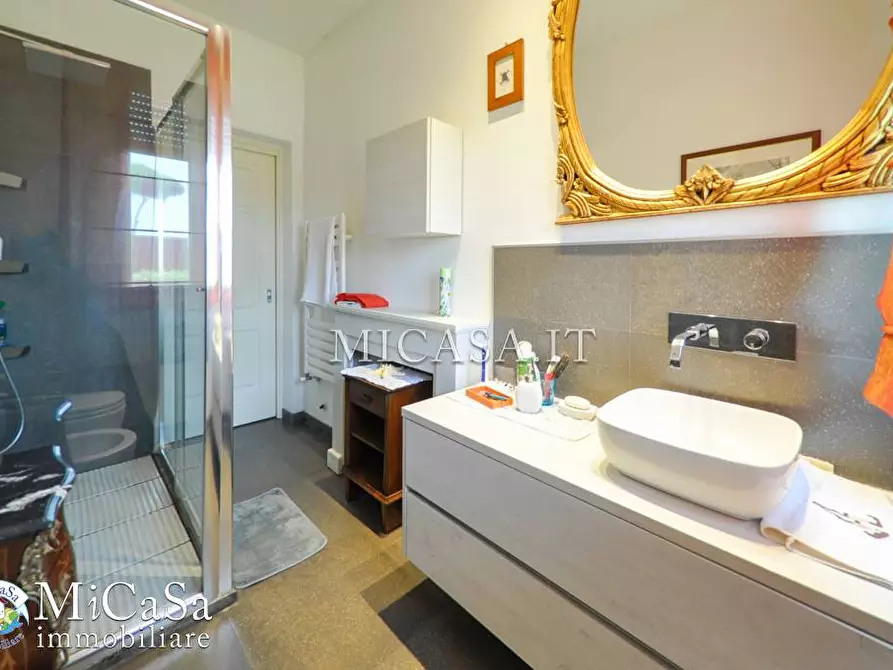 Immagine 12 di Appartamento in vendita  in via ortensie 8 a Pisa