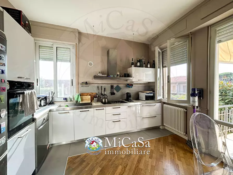 Immagine 4 di Appartamento in vendita  in via ortensie 8 a Pisa