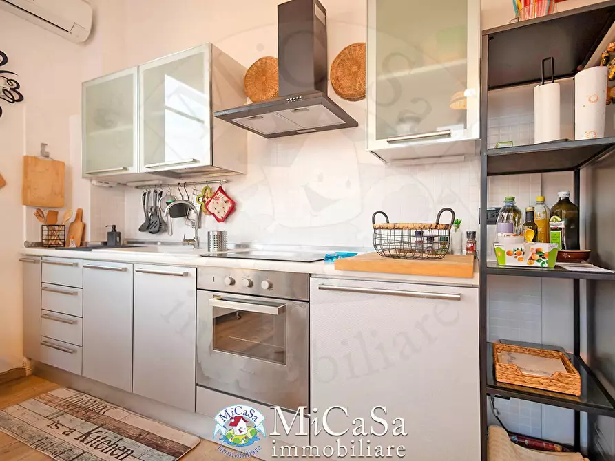 Immagine 12 di Appartamento in vendita  in via del tirreno 82 a Pisa