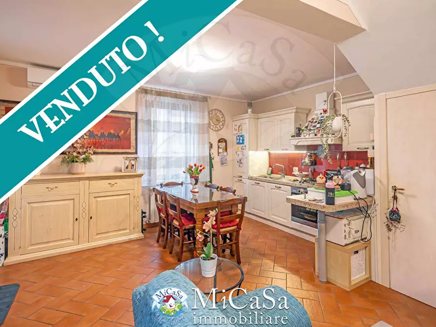 Immagine 1 di Casa indipendente in vendita  in Piazza del Mercato 1 a Vecchiano