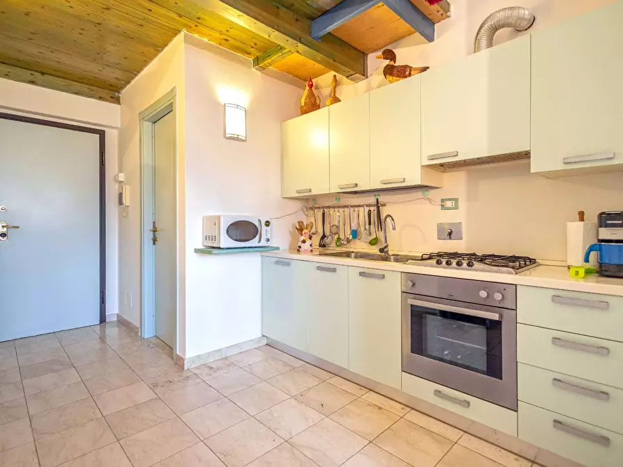 Immagine 6 di Appartamento in vendita  in Viale Del Tirreno 74/E a Pisa