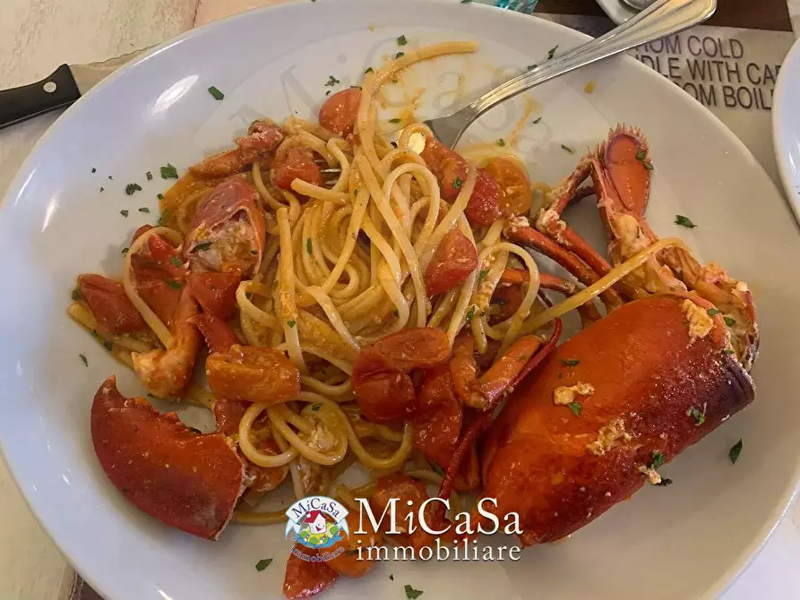 Immagine 7 di Attività commerciale in vendita  in Viale Del Tirreno 10 a Pisa