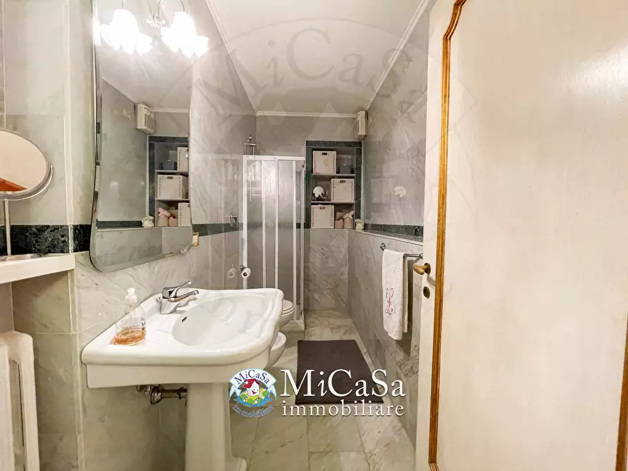 Immagine 43 di Villa in vendita  in Strada Statale dell'Abetone e del Brennero 86 a San Giuliano Terme