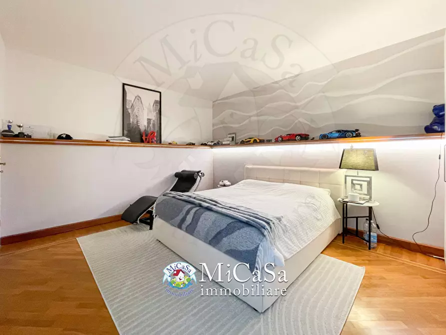 Immagine 42 di Villa in vendita  in Strada Statale dell'Abetone e del Brennero 86 a San Giuliano Terme