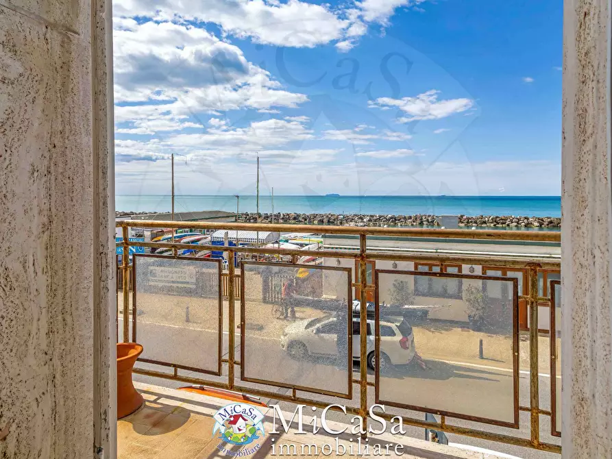 Immagine 24 di Villetta a schiera in vendita  in Via Padre Agostino Da Montefeltro 45 a Pisa