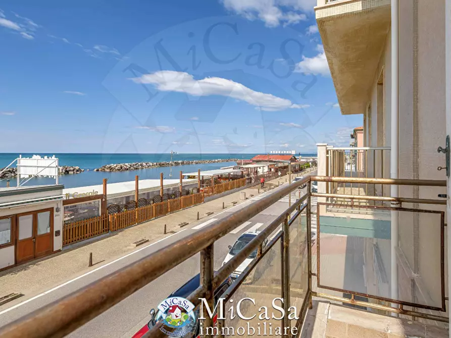 Immagine 1 di Villetta a schiera in vendita  in Via Padre Agostino Da Montefeltro 45 a Pisa