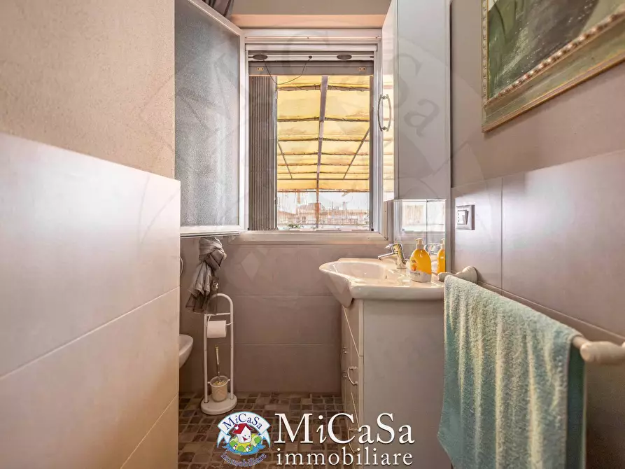 Immagine 22 di Appartamento in vendita  in Piazza Belvedere 8 a Pisa