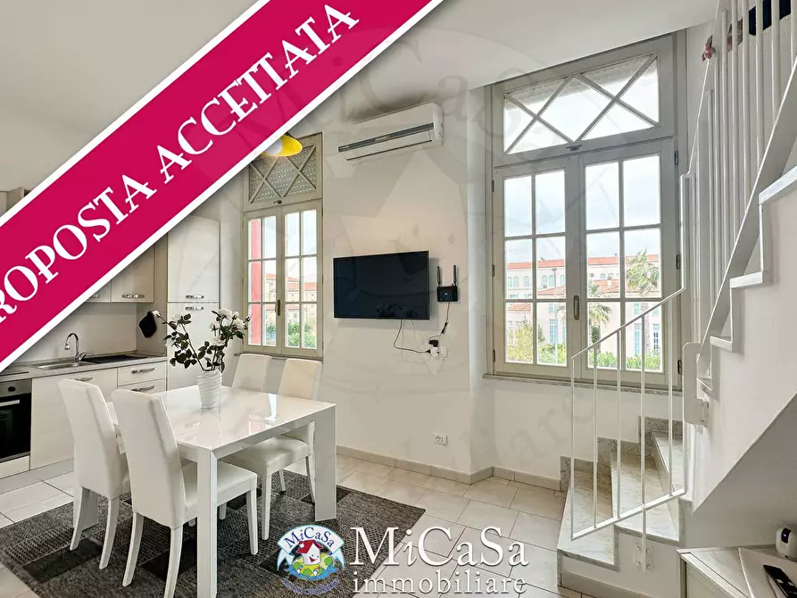 Immagine 1 di Appartamento in vendita  in Viale Del Tirreno 355 a Pisa
