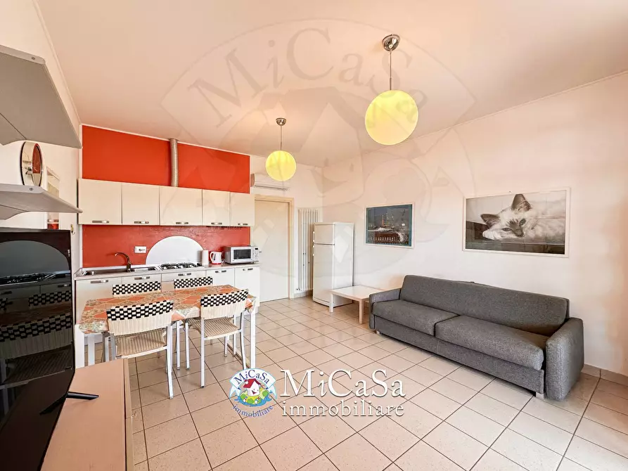 Immagine 3 di Appartamento in vendita  in Viale Del Tirreno 86 a Pisa