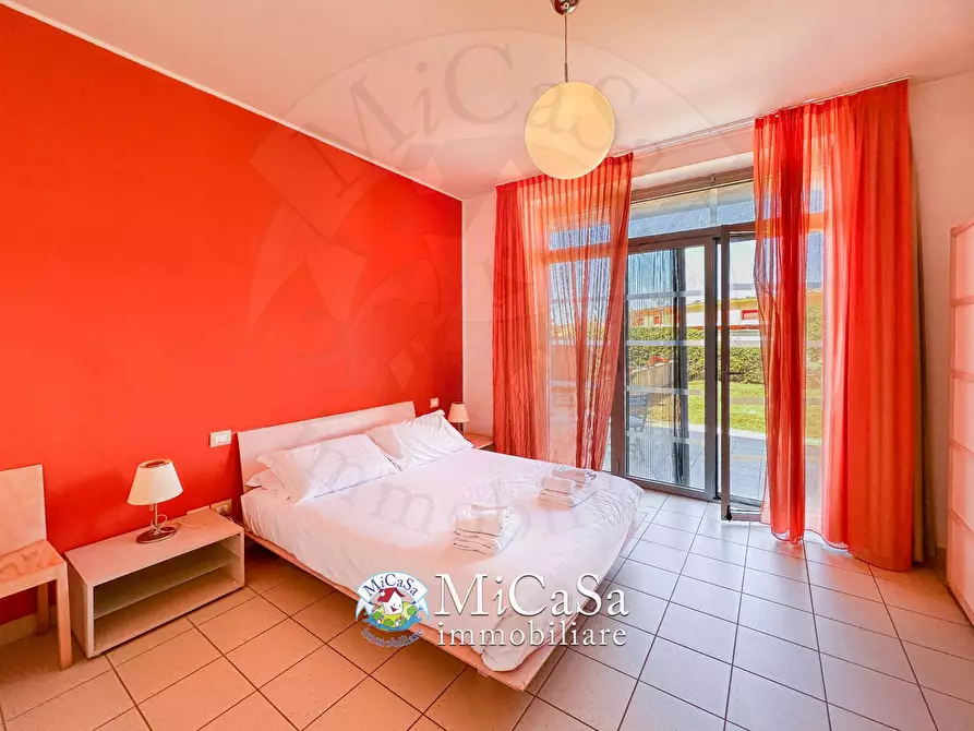 Immagine 9 di Appartamento in vendita  in Viale Del Tirreno 86 a Pisa