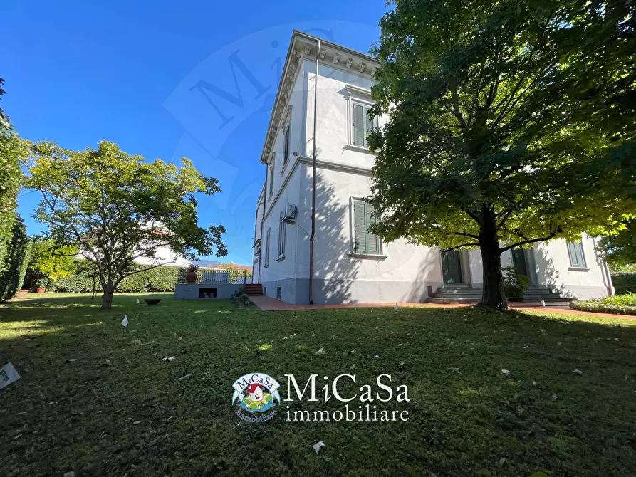 Immagine 1 di Villa in vendita  in Via Fiorentina 595 a Pisa