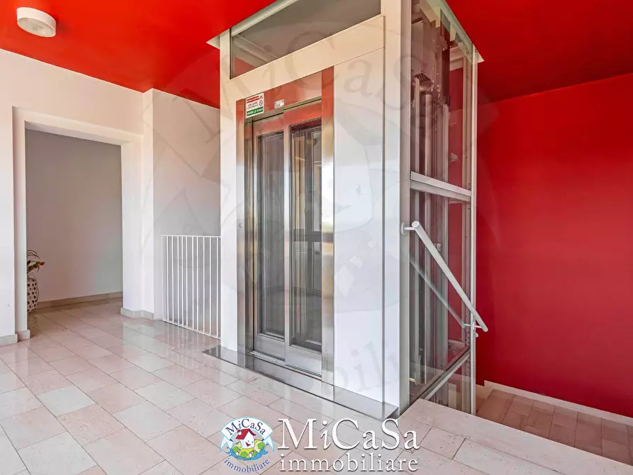 Immagine 21 di Appartamento in vendita  in via delle mimose 5 a Pisa