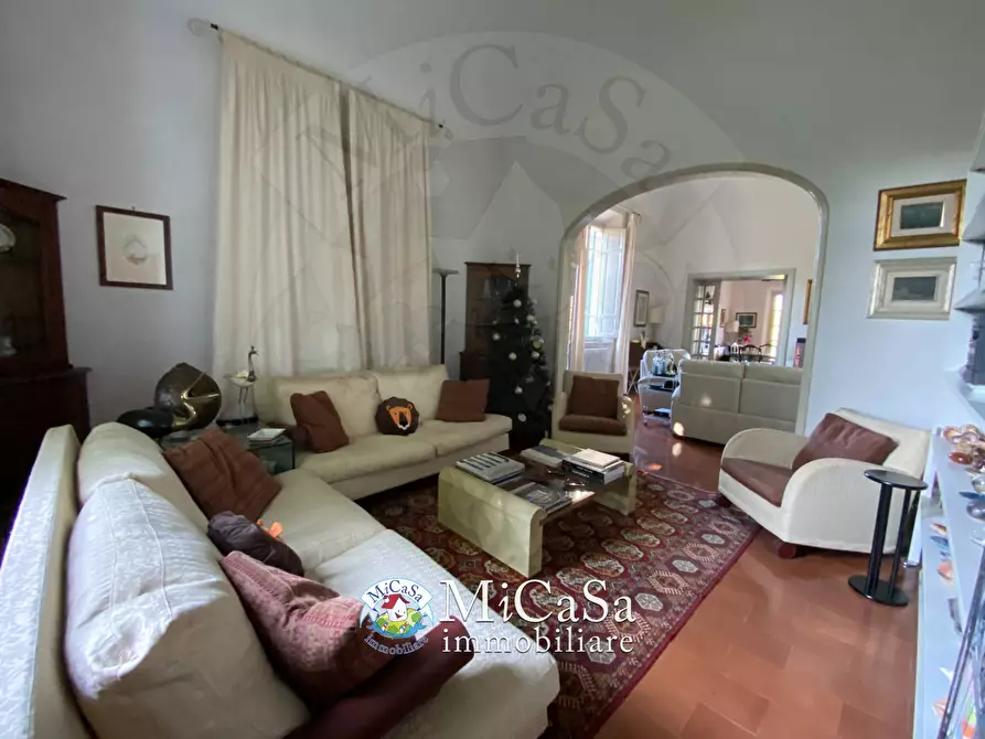 Immagine 23 di Villa in vendita  in Via Fiorentina 595 a Pisa
