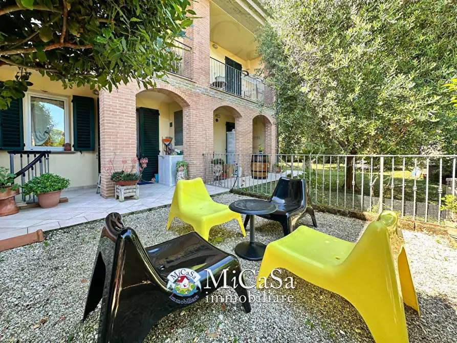 Immagine 29 di Villetta a schiera in vendita  in Via Dei Salici 5 a Pisa