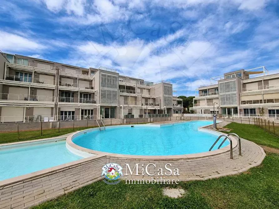 Immagine 7 di Appartamento in vendita  in viale del tirreno 369 a Pisa