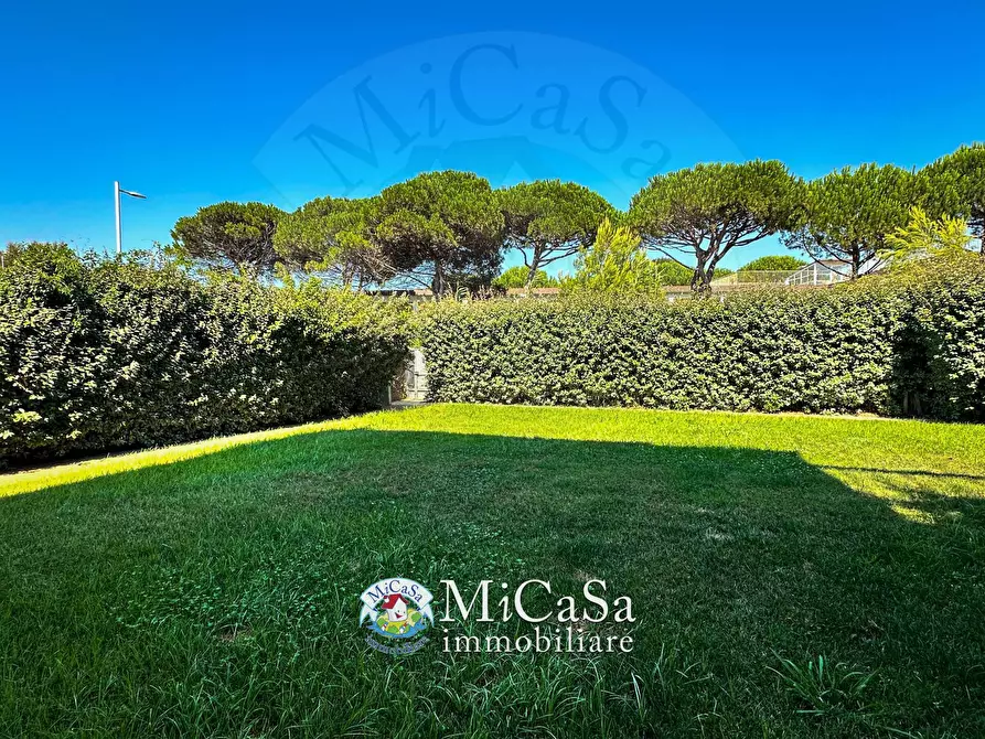 Immagine 23 di Appartamento in vendita  in viale del tirreno 369 a Pisa