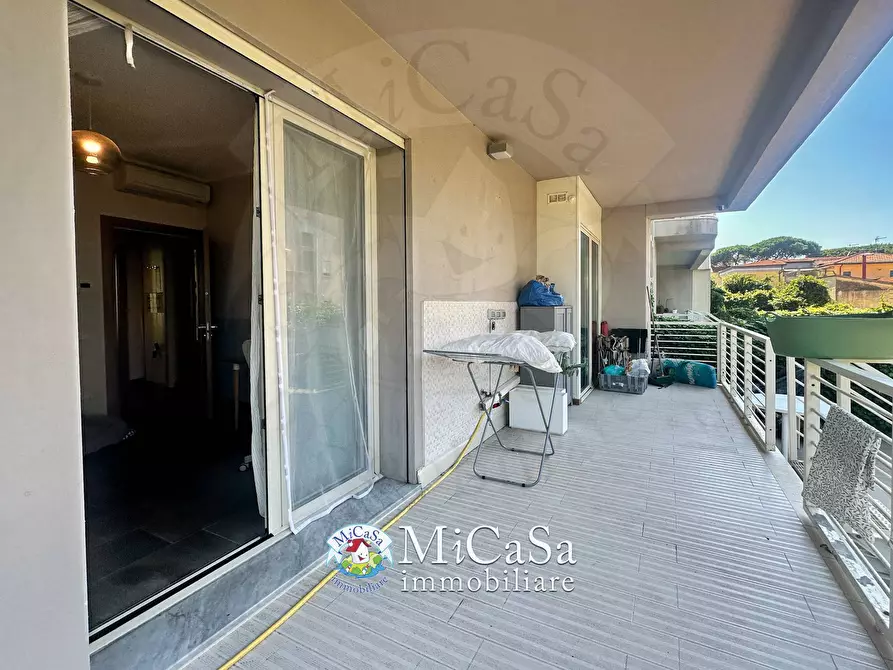 Immagine 30 di Appartamento in vendita  in viale del tirreno 369 a Pisa