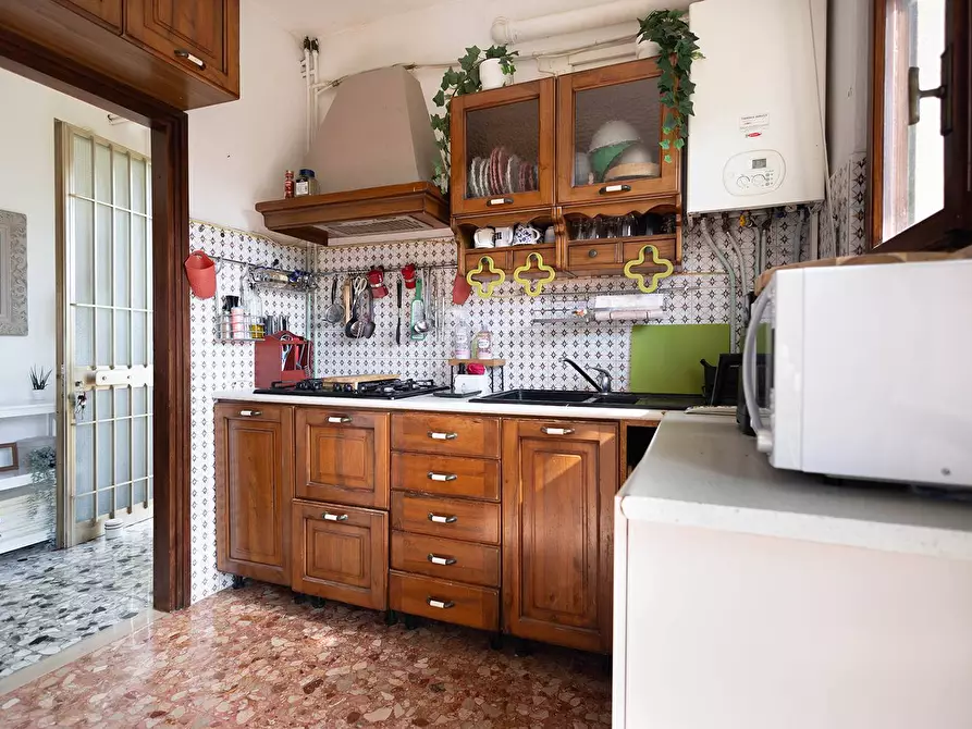 Immagine 4 di Appartamento in vendita  in Via Delle Agavi 68 a Pisa