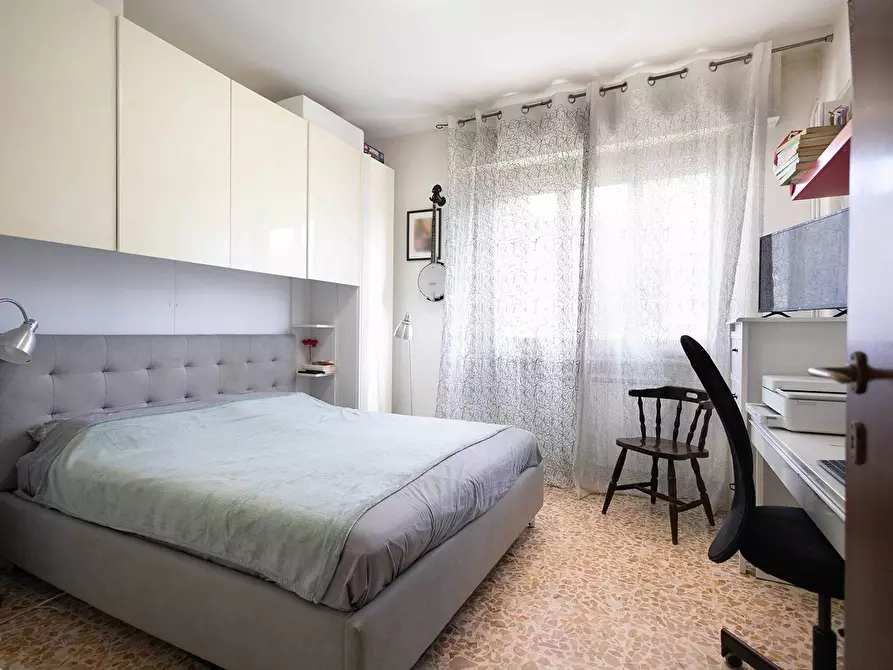 Immagine 11 di Appartamento in vendita  in Via Delle Agavi 68 a Pisa