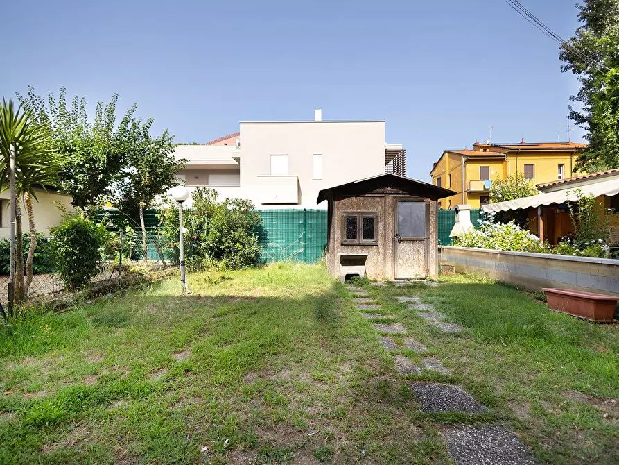 Immagine 21 di Appartamento in vendita  in Via Delle Agavi 68 a Pisa
