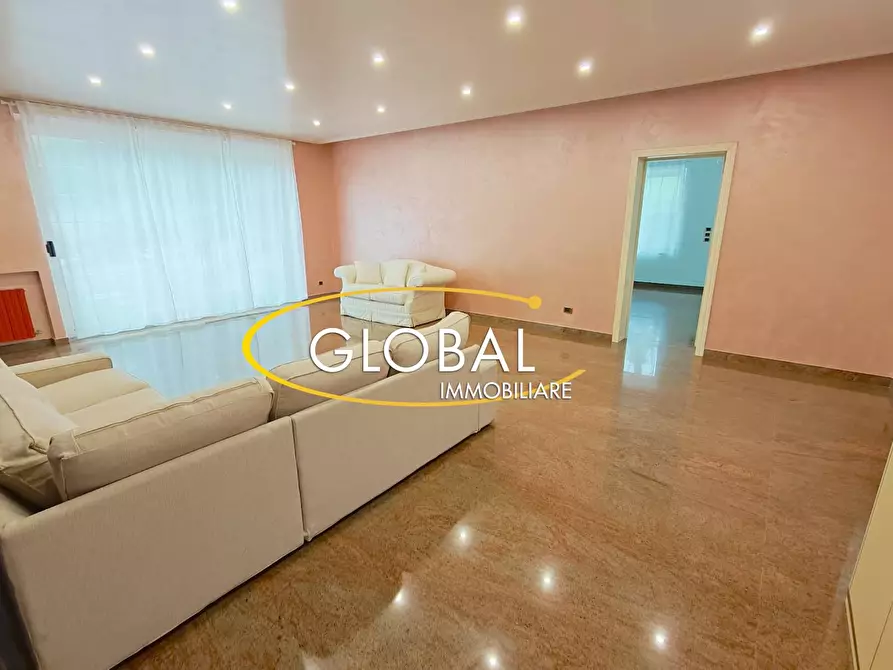 Immagine 19 di Villa in vendita  a Ancona